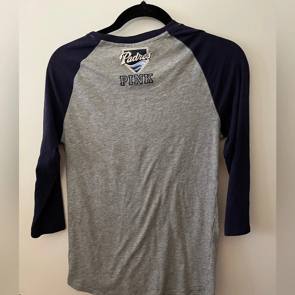 Victoria’s Secret PINK Padres Designated Kisser Baseball Tee LARGE MLB - Picture 4 of 4